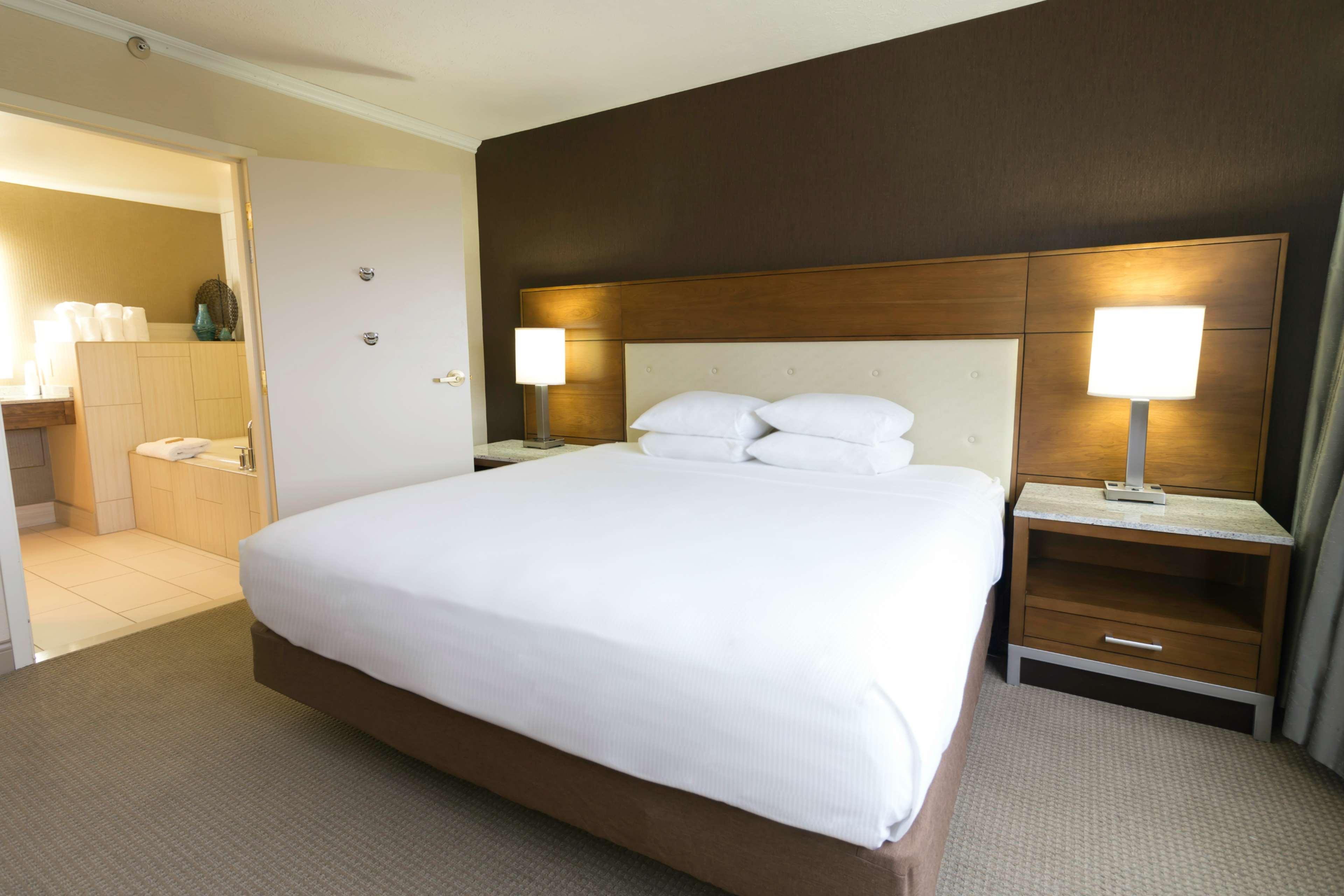 Doubletree By Hilton Spokane City Center Экстерьер фото